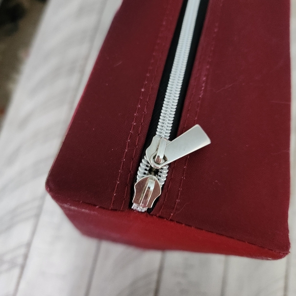 Bratz Forever Diamonds Zippered Doll Case - Picture 4 of 11